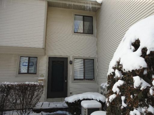 502 Del Lago Dr., Schaumburg, IL 60173