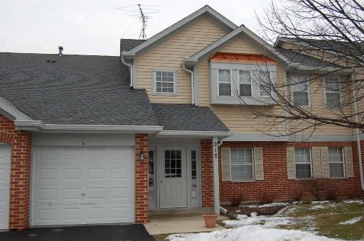 217 Charleston Ct. #1, Schaumburg, IL 60193