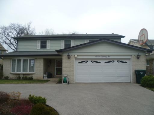 1126 New Trier Ct., Wilmette, IL 60091