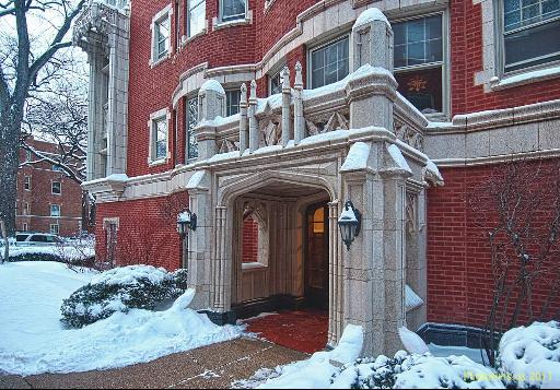 230 N Oak Park Ave. #2-I, Oak Park, IL 60302