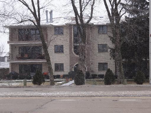 7921 W 103 St. #3A, Palos Hills, IL 60465