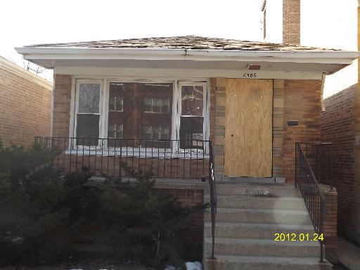 8306 S Green St., Chicago, IL 60620