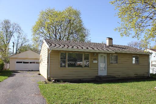 479 Brook Dr., Crystal Lake, IL 60014