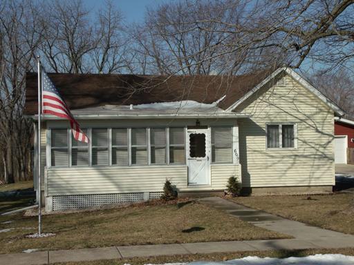 609 Mill St., Utica, IL 61373