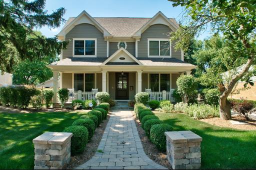 357 Maple St., Glen Ellyn, IL 60137