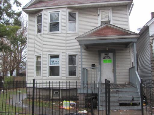 5420 W Walton St., Chicago, IL 60651