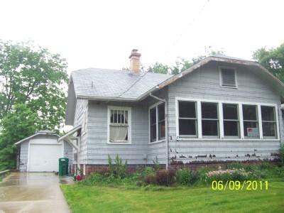 730 Dean St., Woodstock, IL 60098