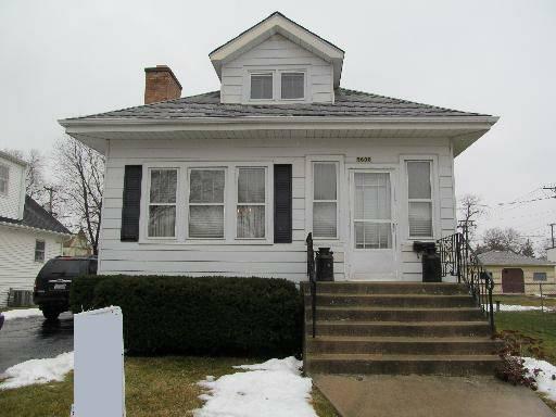 9606 S 52nd Ave., Oak Lawn, IL 60453