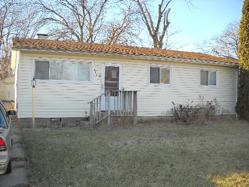 122 N Farnsworth Ave., Aurora, IL 60505