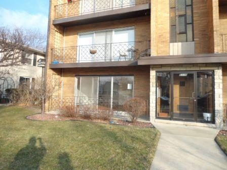 5338 W 96th St. #101, Oak Lawn, IL 60453