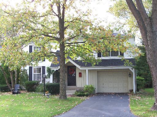 1114 Briarwood Ln., Northbrook, IL 60062