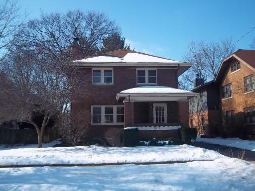 2014 Oxford St., Rockford, IL 61103