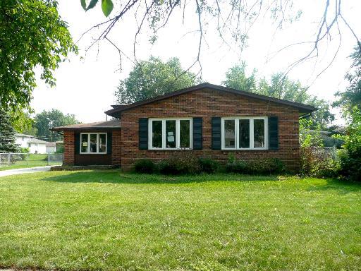 1990 Richard St., Aurora, IL 60506