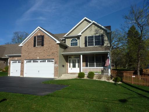 136 Dole Ave., Crystal Lake, IL 60014