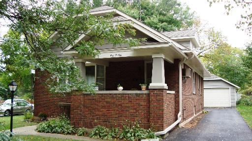 109 King William St., East Dundee, IL 60118
