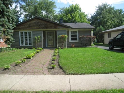 185 Cindy Ln., Wheeling, IL 60090