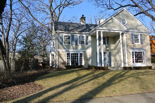 518 Laurel Ave., Wilmette, IL 60091