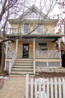 4209 N Pulaski St., Chicago, IL 60641