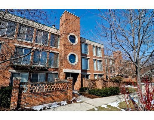 1030 Arbor Ln. #301, Northfield, IL 60093