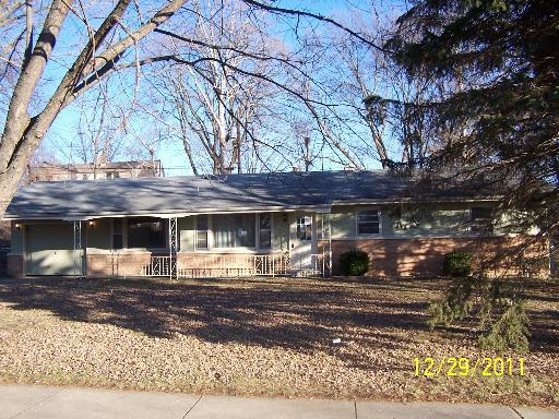 2925 La Salle Ave., Rockford, IL 61114