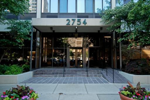 2754 N Hampden Ct. #1805, Chicago, IL 60614