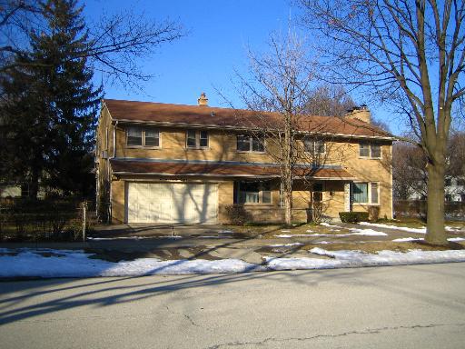 348 S Waiola Ave., La Grange, IL 60525