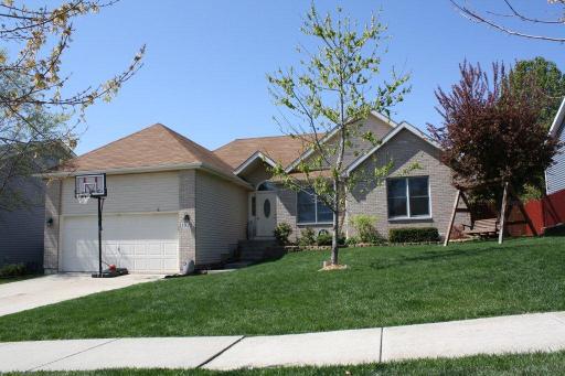 1925 Connie Dr., Crest Hill, IL 60403