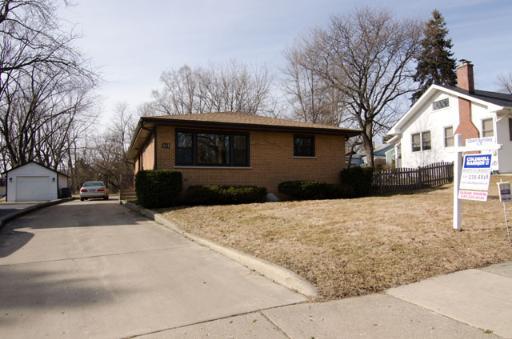 512 Western Ave., Glen Ellyn, IL 60137