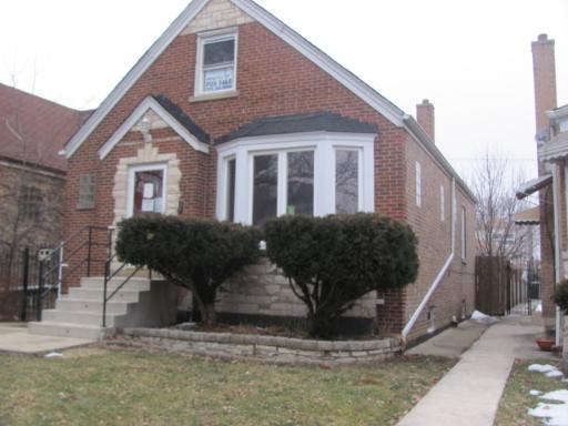 4822 W Waveland Ave., Chicago, IL 60641