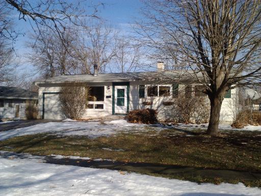 321 Gayle Ave., Dekalb, IL 60115