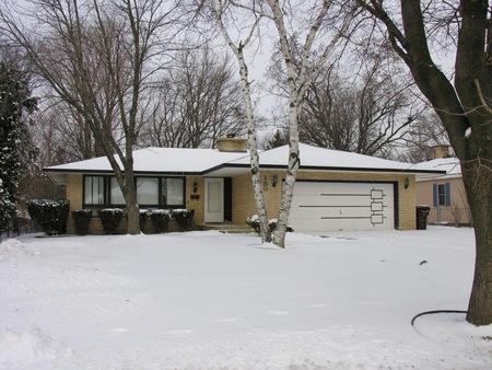 180 Union St., Crystal Lake, IL 60014