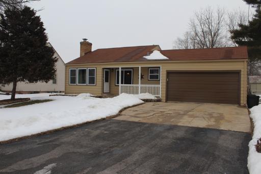 724 Sycamore Ln., Machesney Park, IL 61115