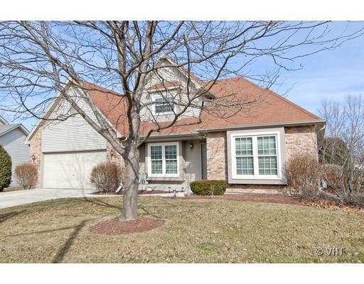 721 Hartfield Dr., North Aurora, IL 60542