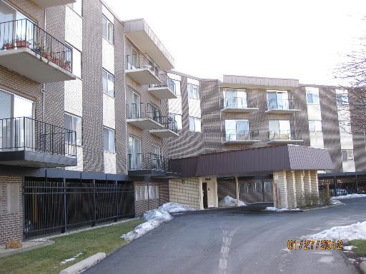 9840 S Pulaski Rd. #213, Oak Lawn, IL 60453