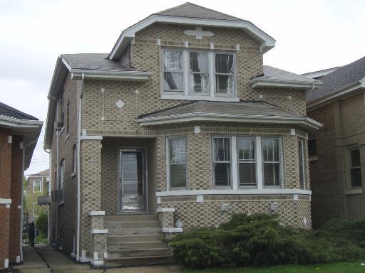 5245 W Nelson St., Chicago, IL 60641