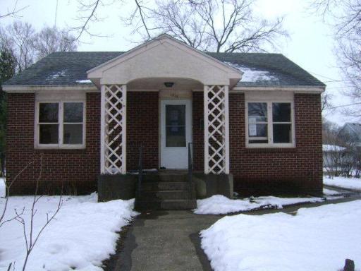 1310 Seminary St., Rockford, IL 61104