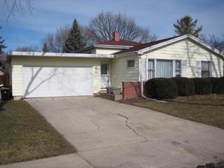 127 E Milner Ave., Dekalb, IL 60115