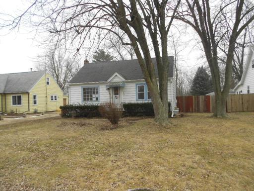 2360 Prairie St., Aurora, IL 60506