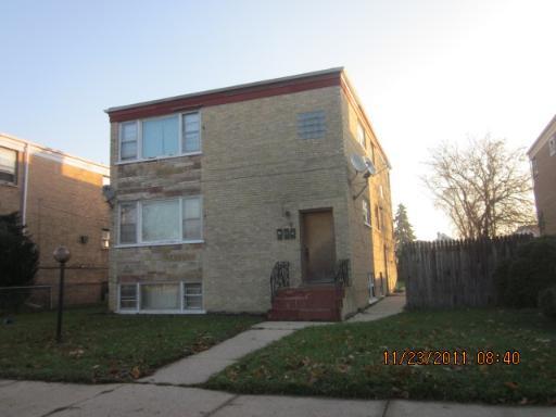 9 S 18th Ave., Maywood, IL 60153