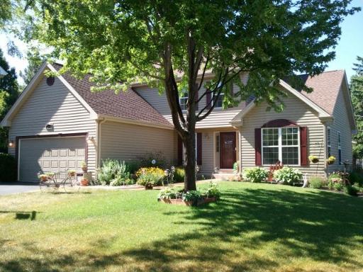 301 Valley Rd., North Aurora, IL 60542