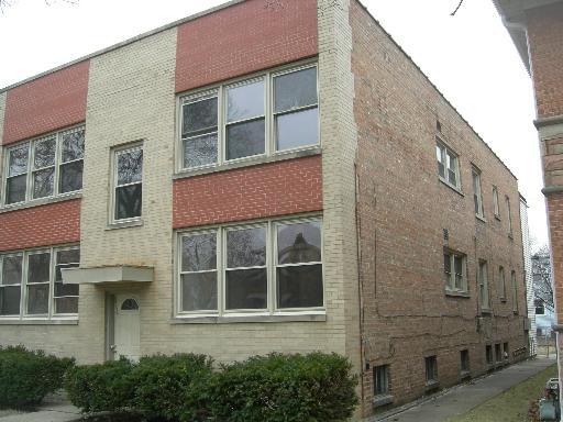 8137 N Keating Ave., Skokie, IL 60076