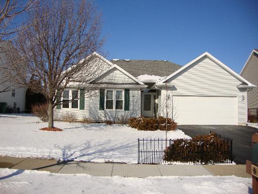 561 Prairie Ridge Dr., Woodstock, IL 60098