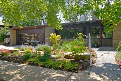 2939 W Catalpa St., Chicago, IL 60625