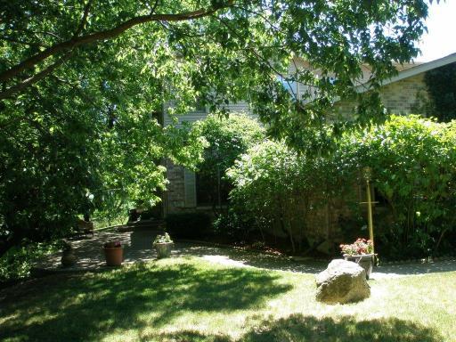 1155 Harmon Blvd., Hoffman Estates, IL 60169