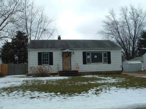 803 Sycamore Ln., Machesney Park, IL 61115