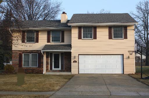 205 Lexington St., Dekalb, IL 60115