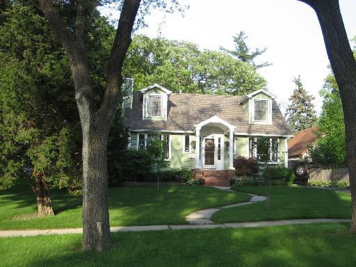 5435 Carpenter St., Downers Grove, IL 60515