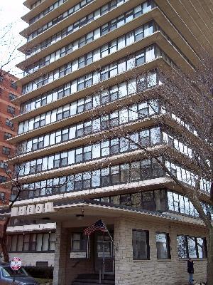 5801 N Sheridan Rd. #19E, Chicago, IL 60660