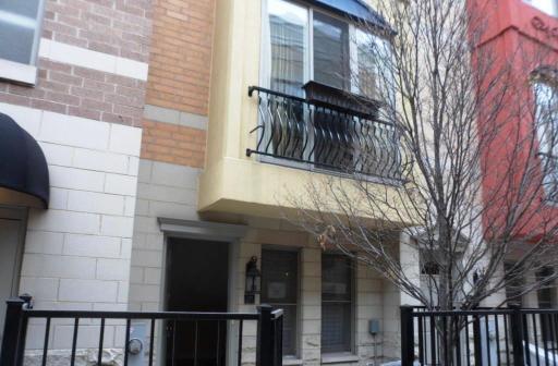 849 W Ohio St. #12, Chicago, IL 60642