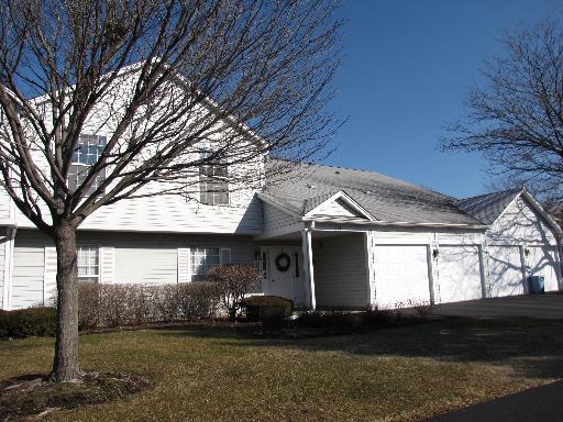221 Hampshire Ct. #201D, Naperville, IL 60565